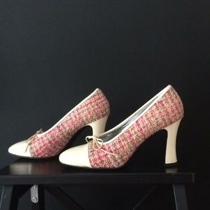 Vintage Patric Cox spectator pump.